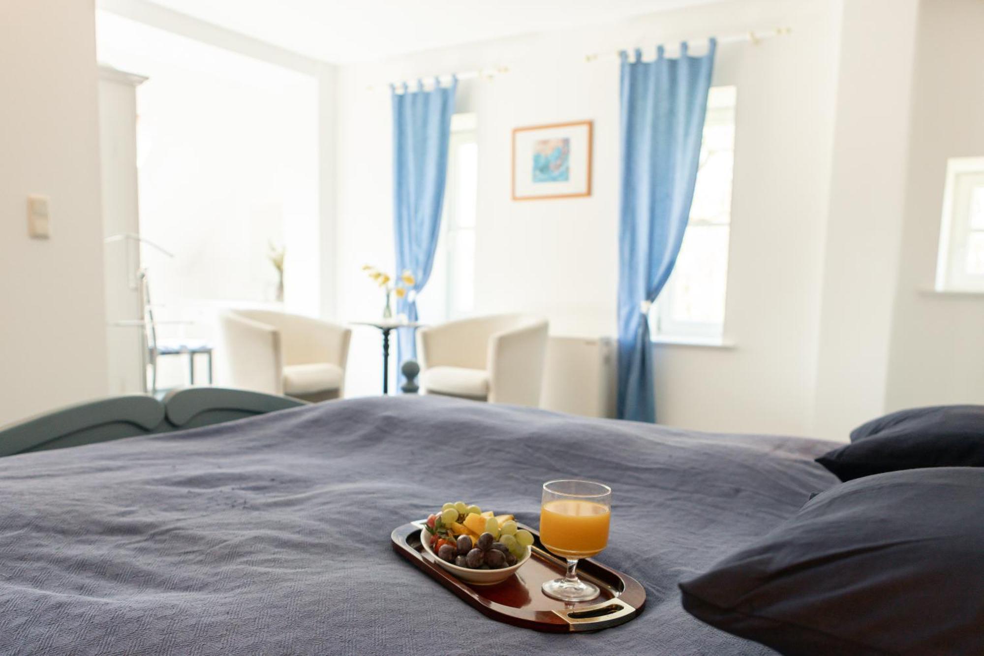 Boutique Hotel Gut Tribbevitz Neuenkirchen auf Rugen Екстериор снимка