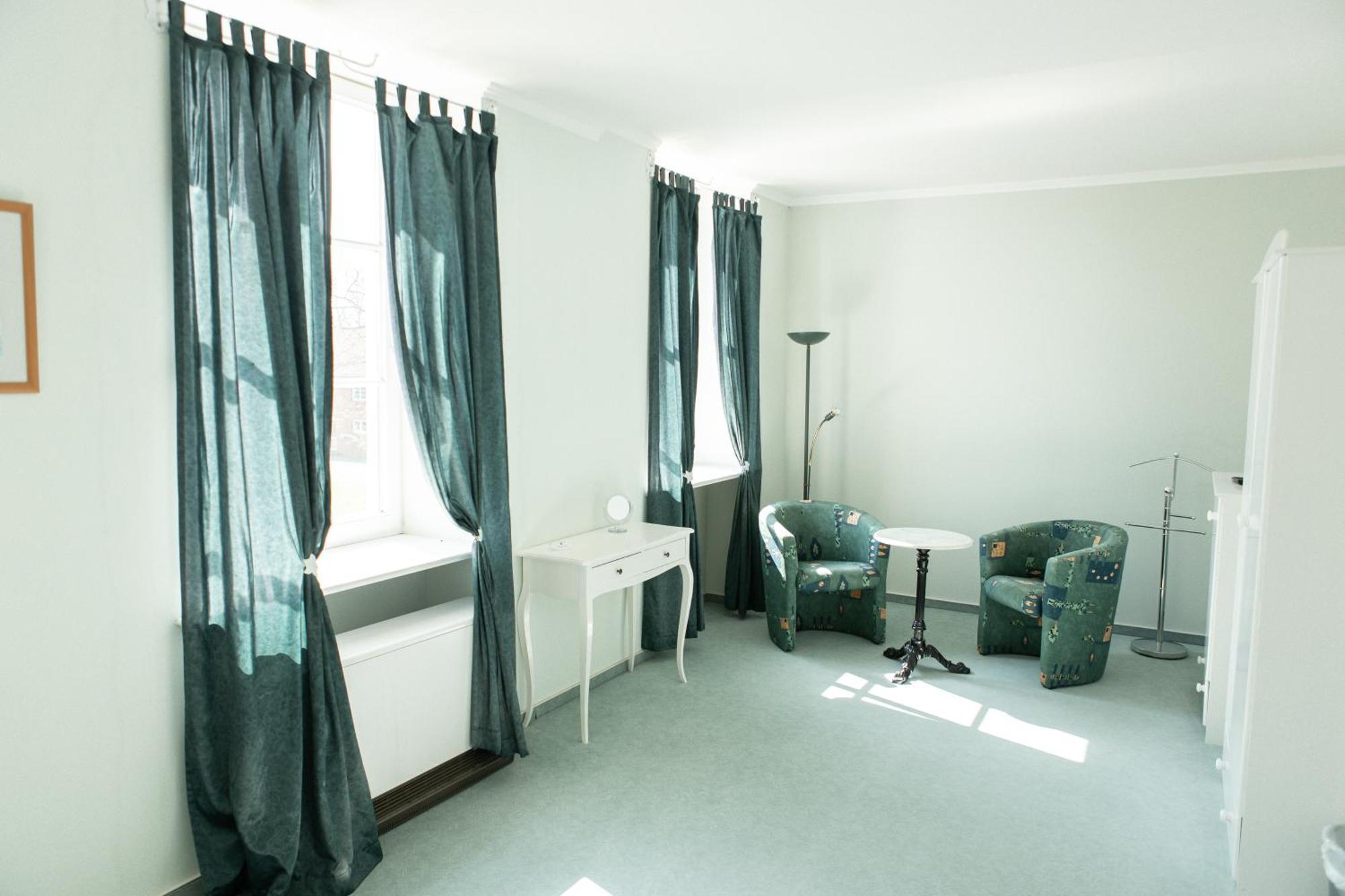 Boutique Hotel Gut Tribbevitz Neuenkirchen auf Rugen Екстериор снимка